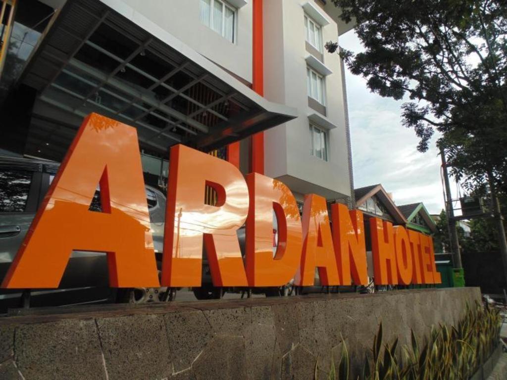 Ardan Hotel Bandung Luaran gambar
