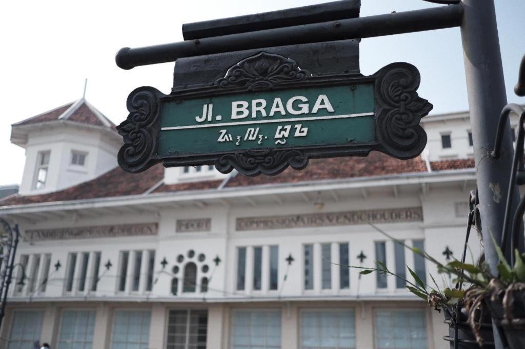 Ardan Hotel Bandung Luaran gambar