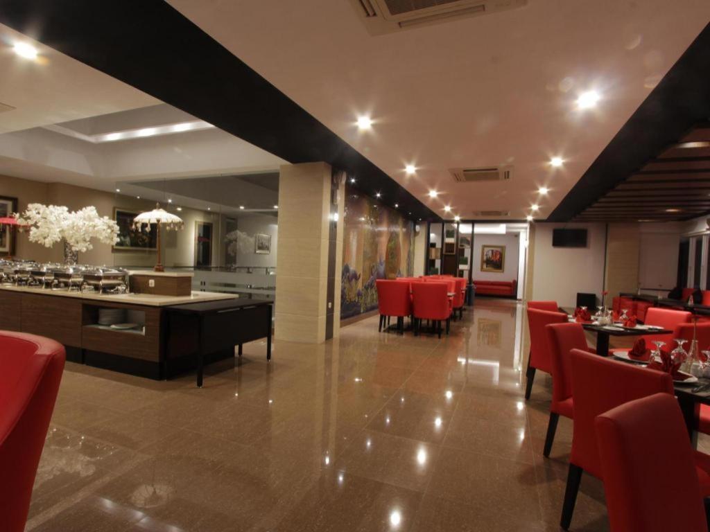 Ardan Hotel Bandung Luaran gambar