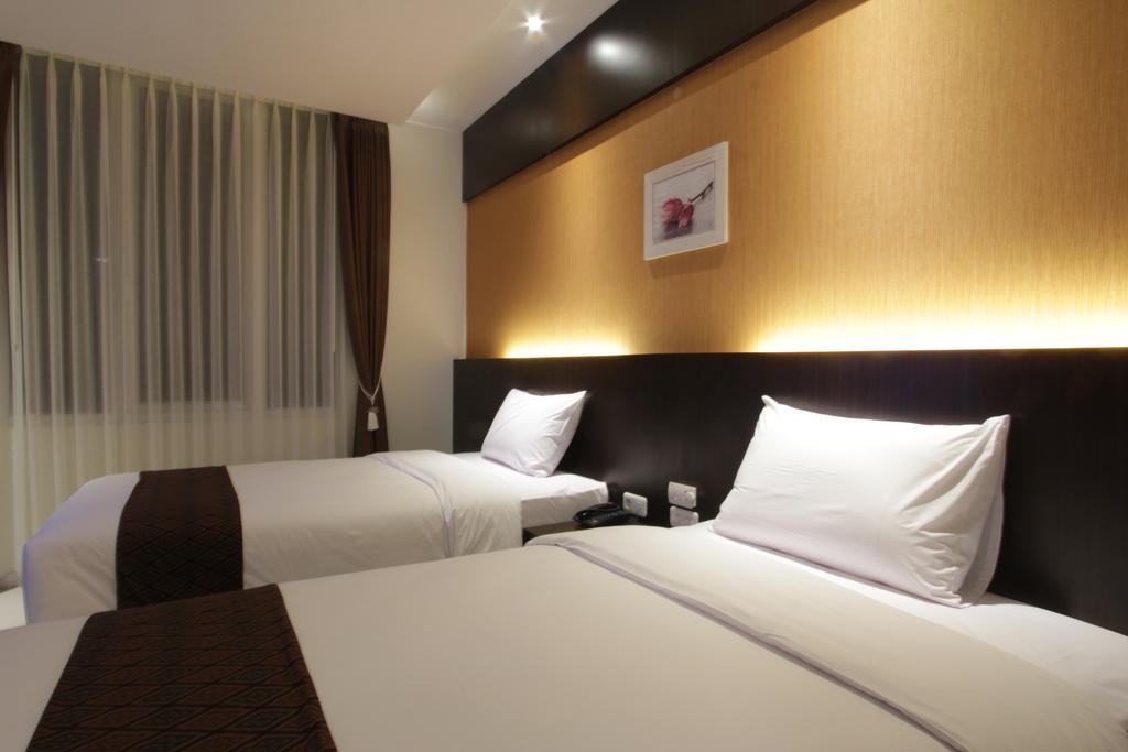 Ardan Hotel Bandung Luaran gambar