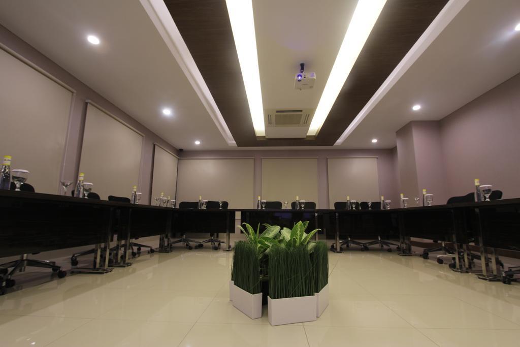 Ardan Hotel Bandung Luaran gambar
